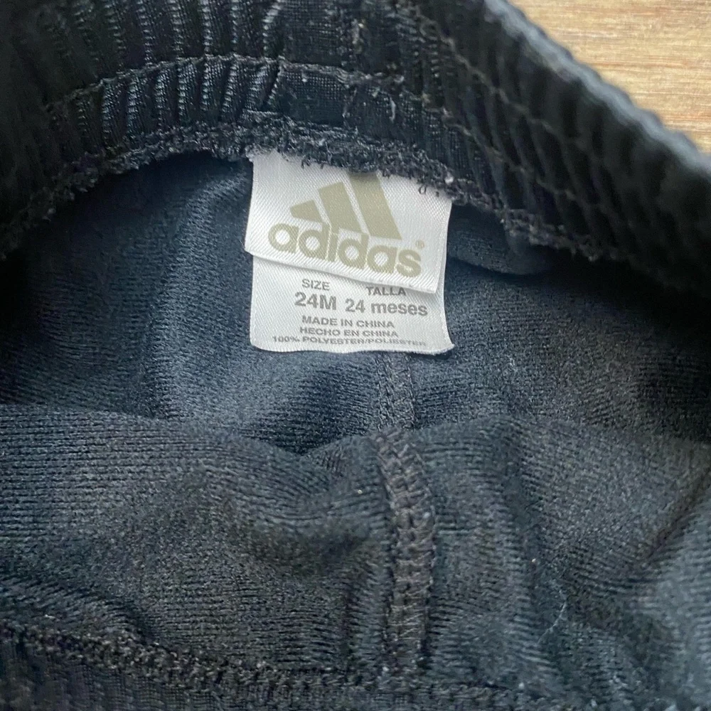 Bundle of 3 polo Ralph Lauren shorts and Adidas warm up pants size 2T(24M)